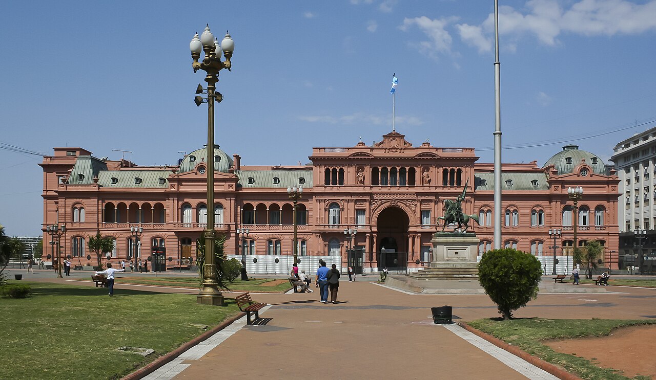 Milei Takes a Combative Line on the Falklands in National Address