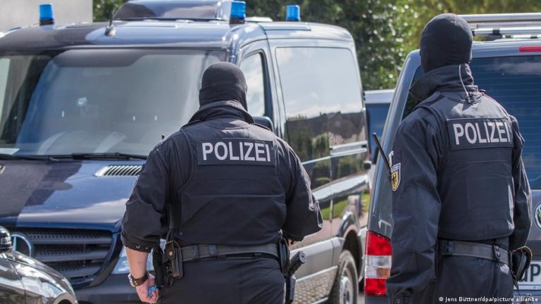 Germany: Man arrested for darknet site targeting politicians